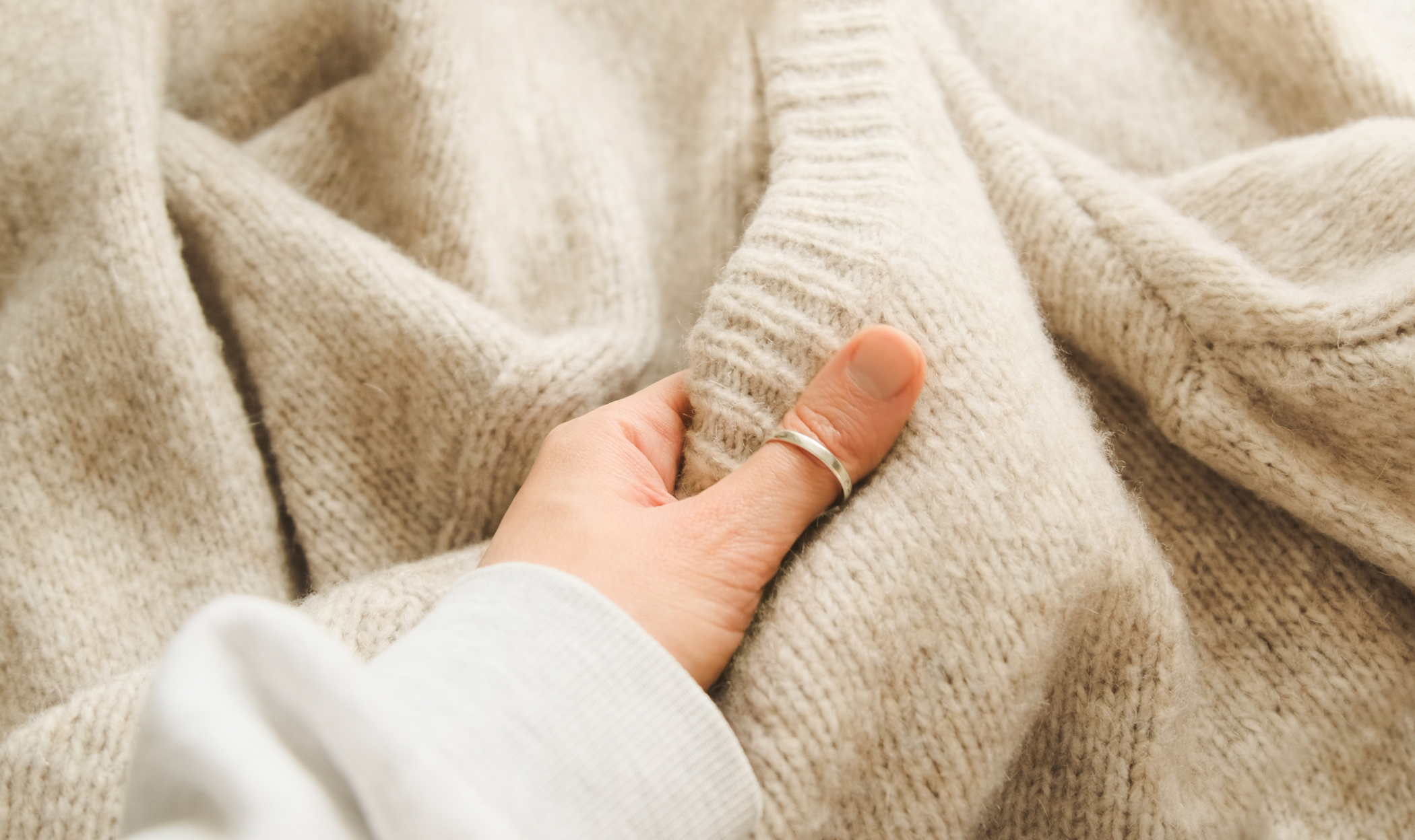 Kaschmir Pullover ist nach dem Waschen hart
